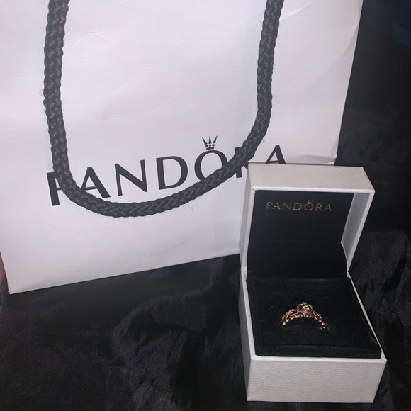 ROSE GOLD PANDORA PRINCESS TIARA RING - Picture 8 of 8